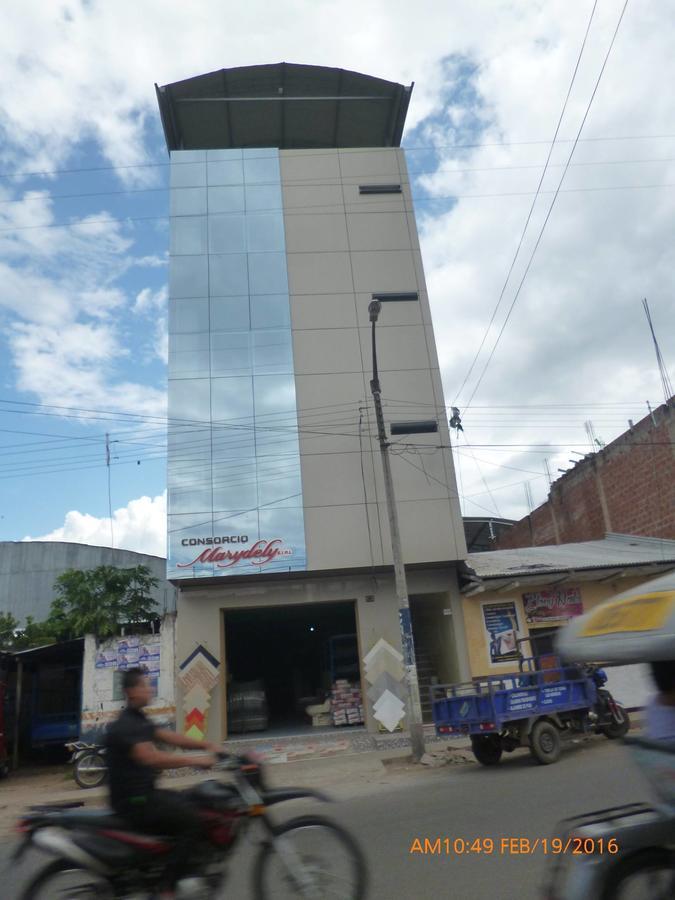 Hospedaje Renzo Tarapoto Exterior foto